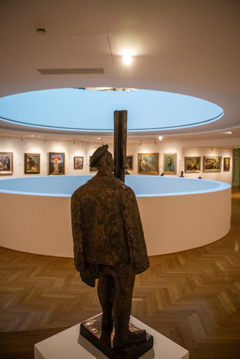 Diela v expozícii Výtvarná moderna Slovenska, 2021, Galéria Nedbalka, Bratislava  (foto: KUNSTARTUM)
