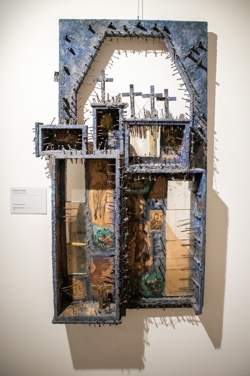 Stano Filko, Altar der Gegenwart, 1965, kombinovaná technika (foto: KUNSTARTUM)