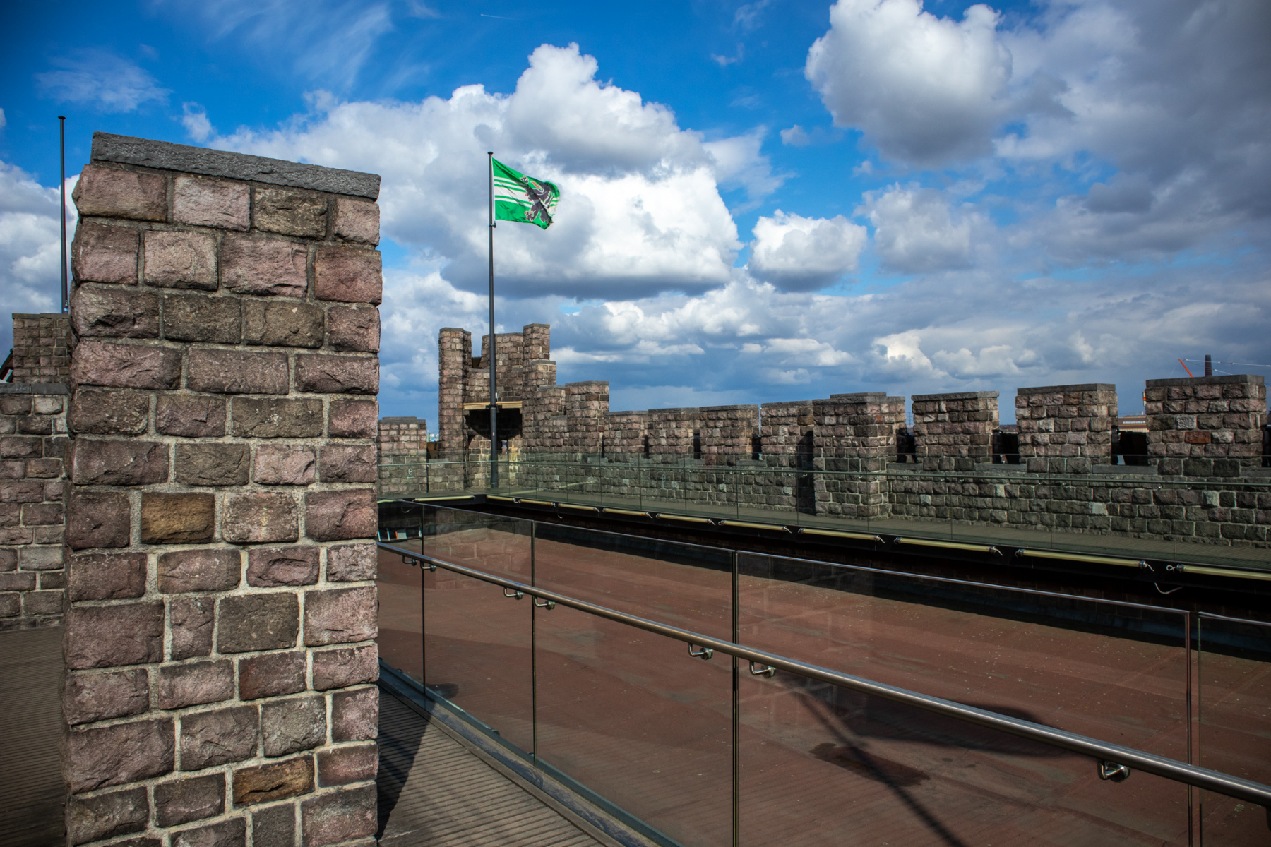 Strecha donjonu hradu Gravensteen. (foto: KUNSTARTUM)