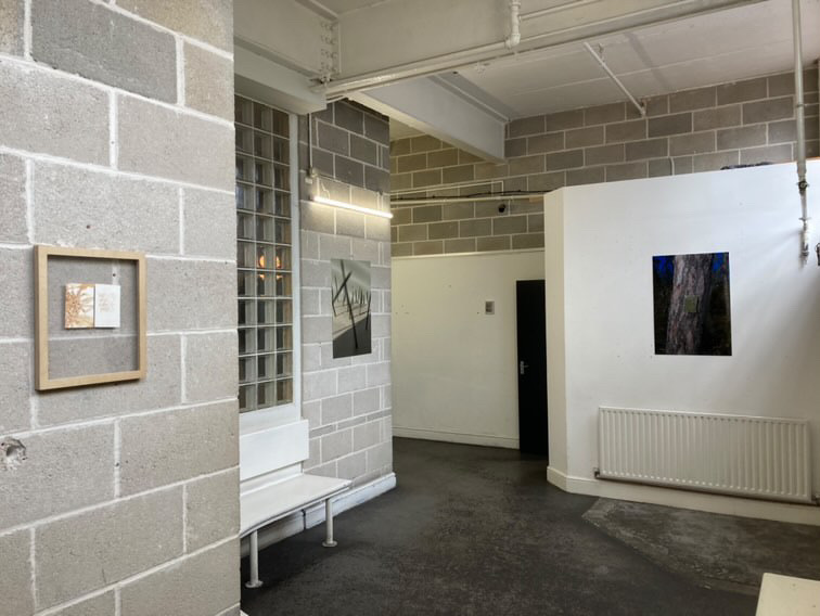 Z výstavy Jozefína Fujašová: "What I Have Taken, I Now Give Back", 2024, Brunswick East, Dalston, Londýn (foto: Filip Glatz)