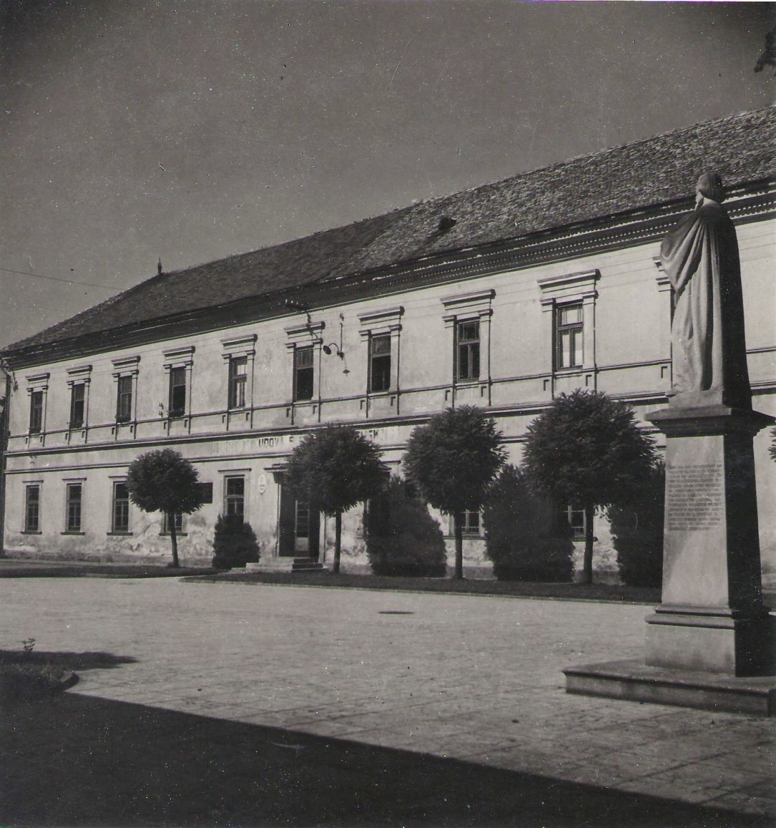 Pôvodná budova Obrazárne Petra Michala Bohúňa v Liptovskom Mikuláši, 1955  (foto: archív LGPMB)