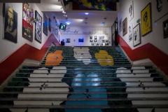 Hneď po vstupe do múzea vítajú návštevníkov niektoré obrazy umelcov z expozície Street-art vs. Pop-art, ktorá sa nachádza na prvom poschodí. (foto: archív MMUAW)