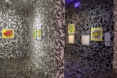 Na prízemí, vedľa pokladne je výstava venovaná Keithovi Haringovi (foto: archív MMUAW)