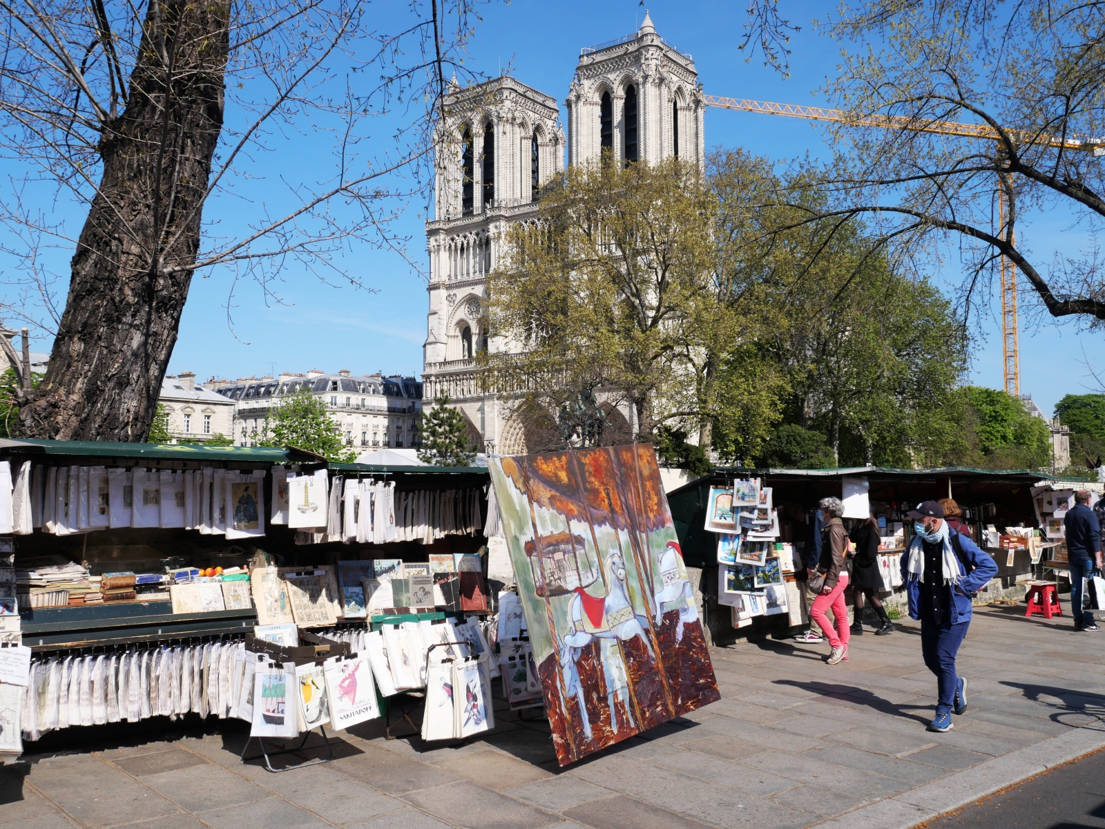 Karusel, 2021, intervencia do priestoru, Paríž (foto: Katarína Jakubjaková)