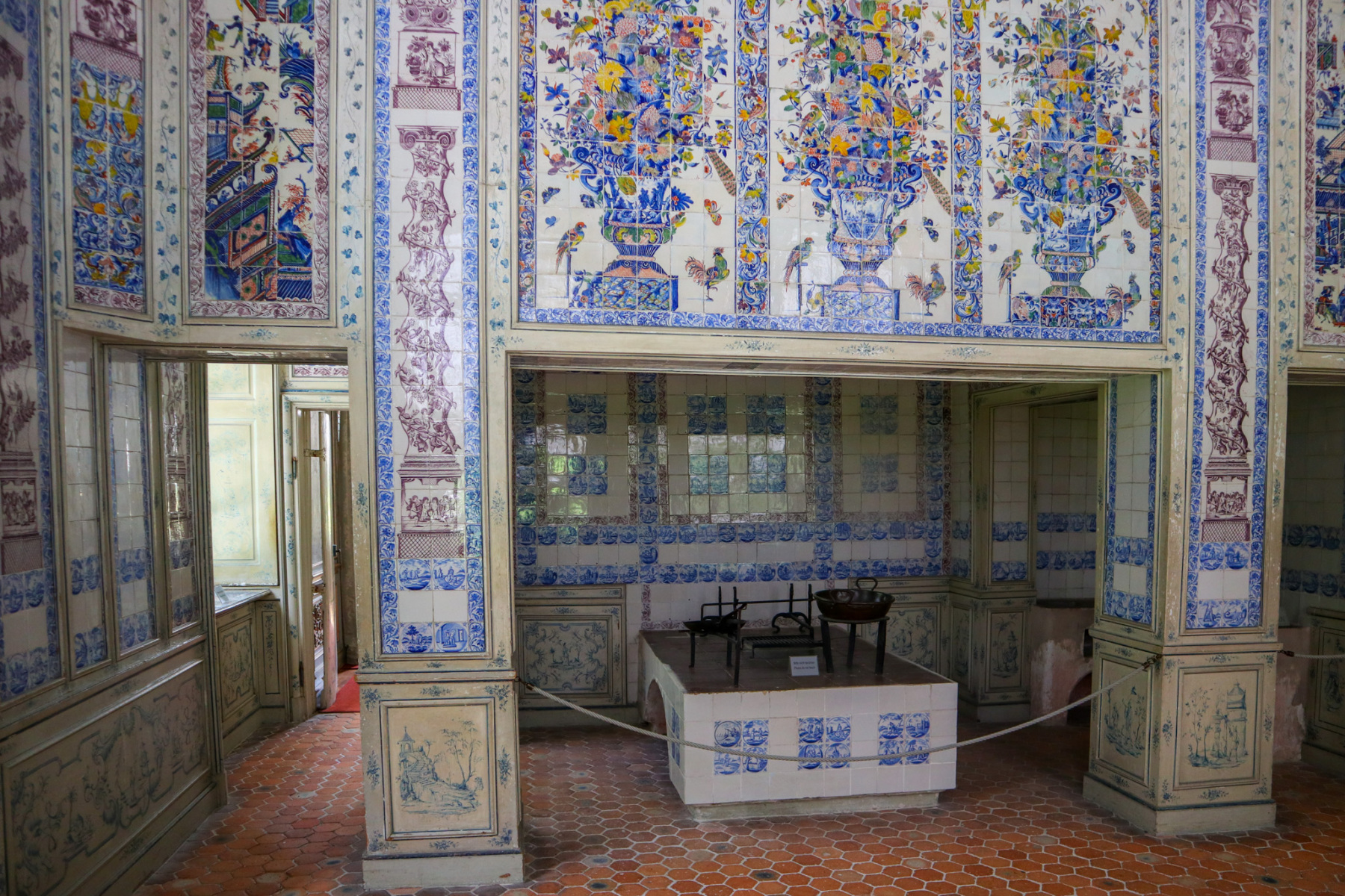 Kuchyňa v Amalienburgu v zámockom komplexe Nymphenburg, Mníchov. (foto: KUNSTARTUM)