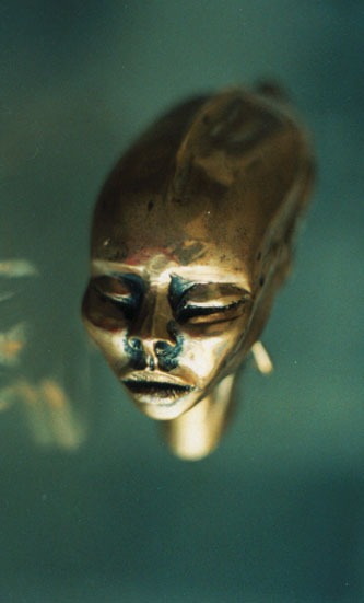 HEAD 2, bronzová hlava (foto: archív Martina Pilcerová )