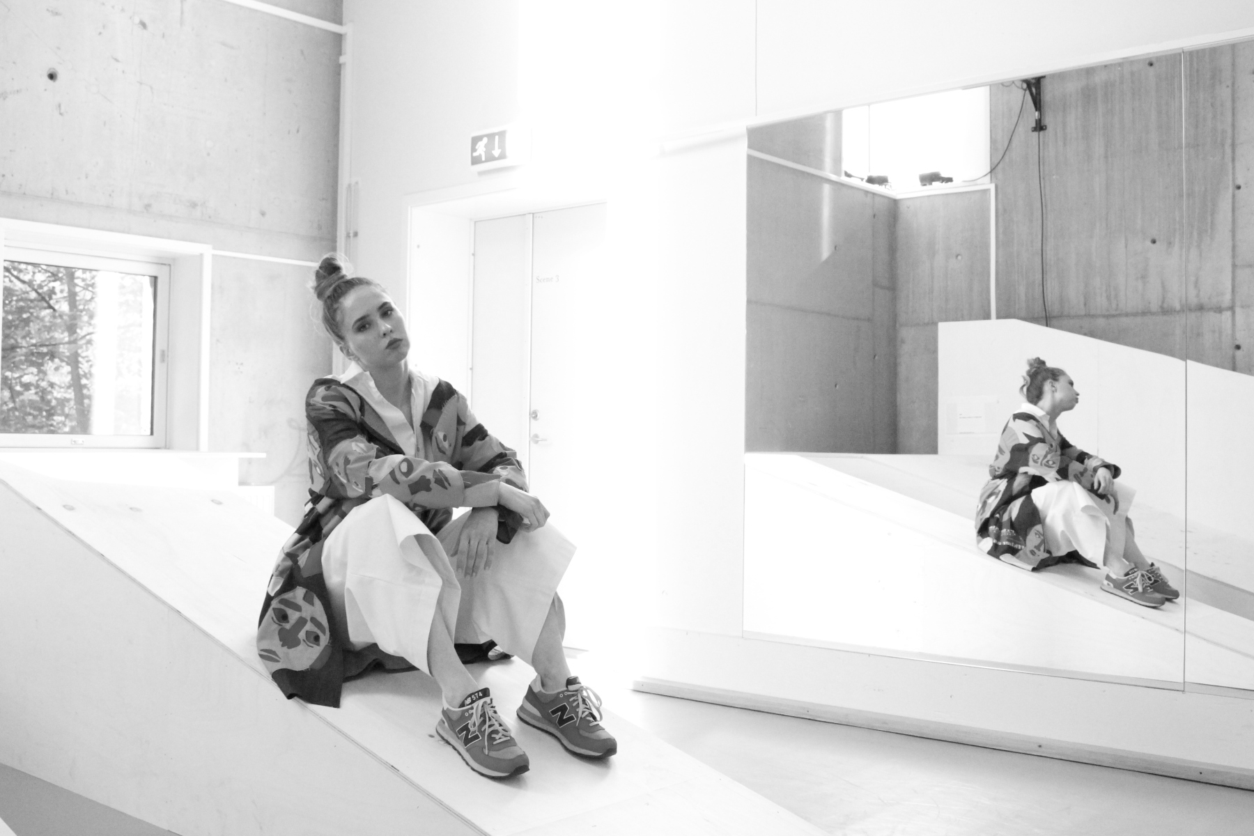 Veja Kočárik v kabáte zo série Faces, 2018, National Academy of Arts Oslo ( foto: JB Caserta)
