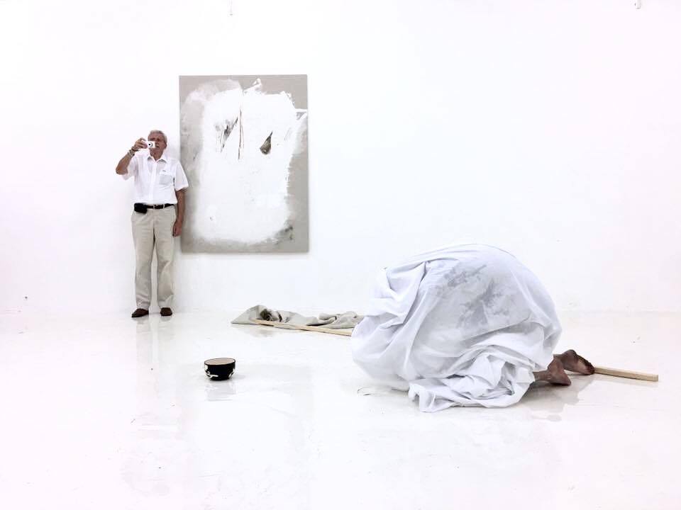 Z výstavy Priestor medzi, 2017, SODA gallery, Bratislava (foto: Tomáš Umrian)