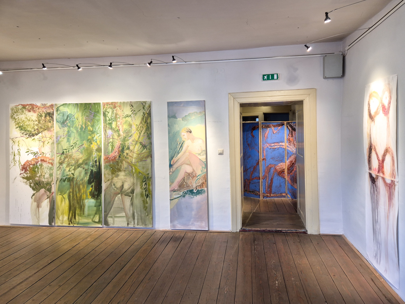 Z výstavy Jana Farmanová: Rieka vlasov, 2026, Schemnitz gallery, Banská Štiavnica. (foto: KUNSTARTUM)